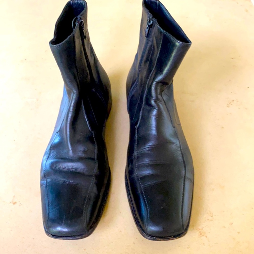 Hugo Boss Black Leather Boots Gently Worn